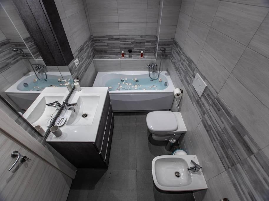 Appartamento Modern Loft Center Of Turin + Jacuzzi 30M Metro Collegno Esterno foto
