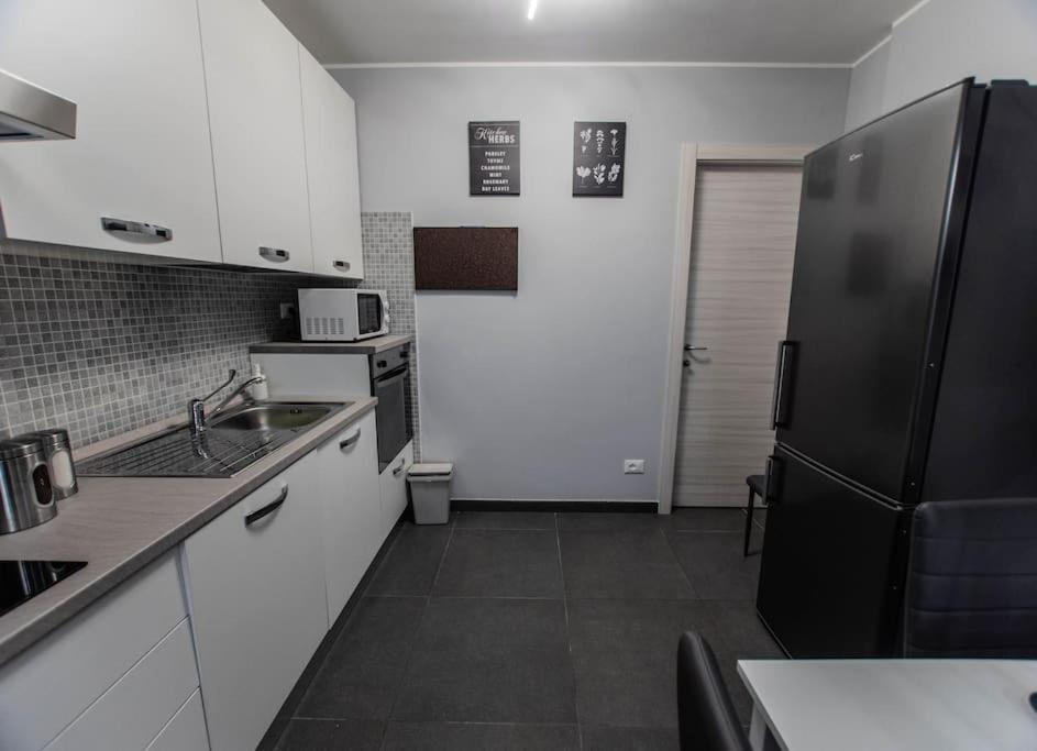 Appartamento Modern Loft Center Of Turin + Jacuzzi 30M Metro Collegno Esterno foto