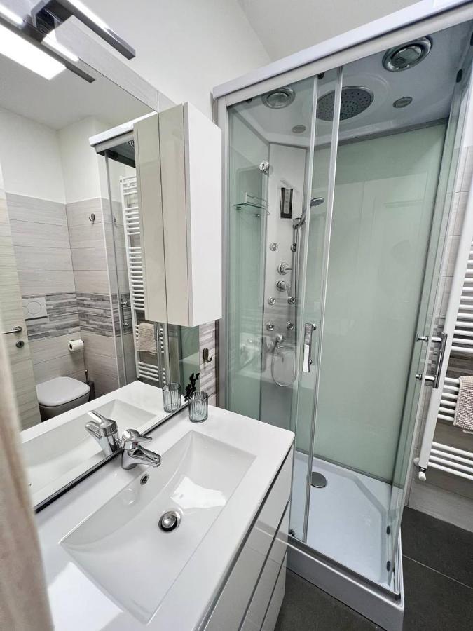 Appartamento Modern Loft Center Of Turin + Jacuzzi 30M Metro Collegno Esterno foto